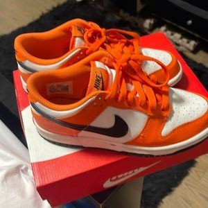 Kids Orange/Black/White Nike Dow Low GS Size 4.5 Worn Once Halloween 2022